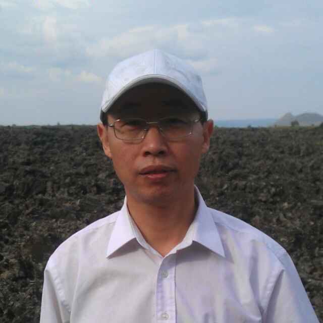 Mr. Tong Yigang